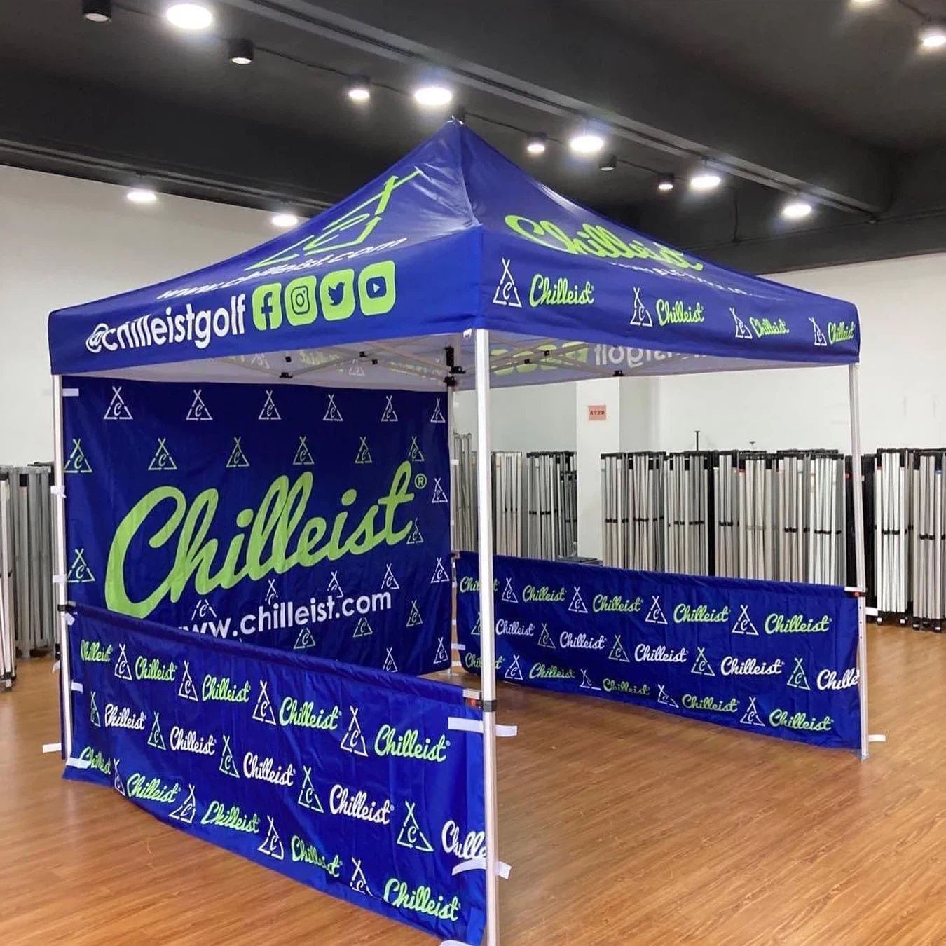 Savdo ko'rgazmasi chodiri